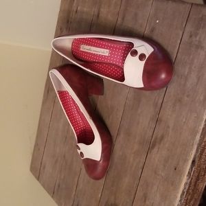 B.A.I.T. pumps size 7.5